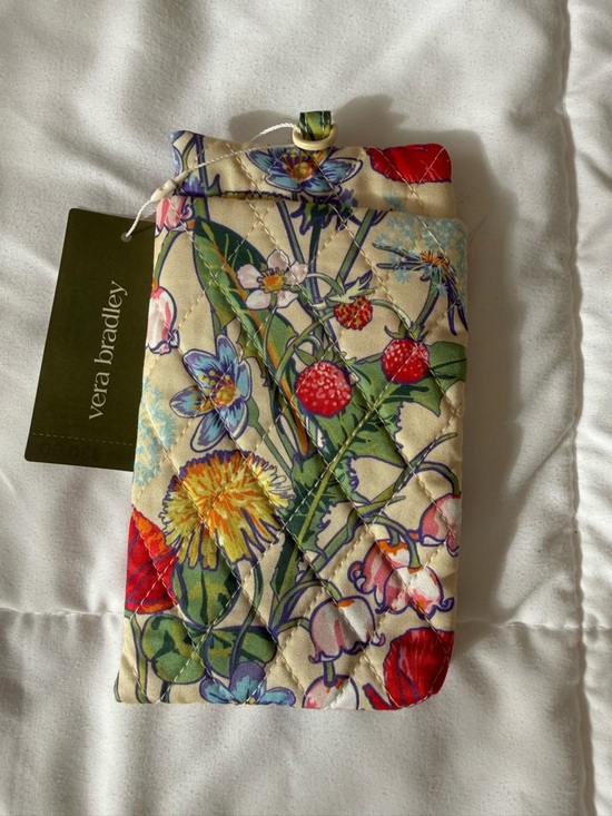 Vera Bradley Accessories - Vera Bradley double eyeglass case in Cream Floral Quilted .